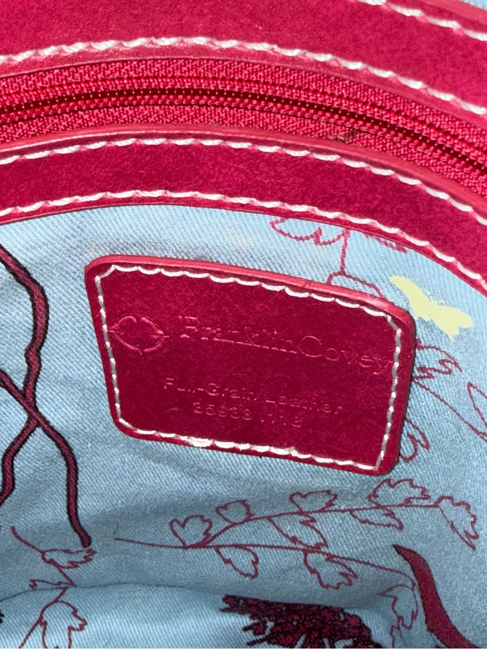 Franklin Covey Fuchsia Double-Pocket Shoulder Bag - Picture 7 of 9